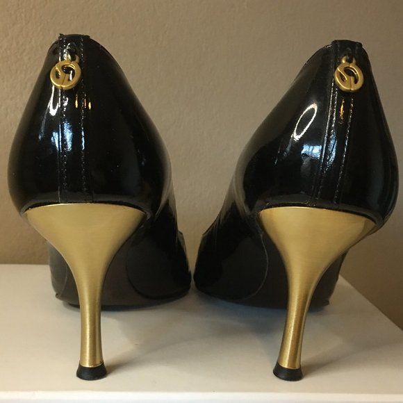 ST JOHN Black Soft Patent with Matte Gold Heel Pumps - Picture 6 of 15